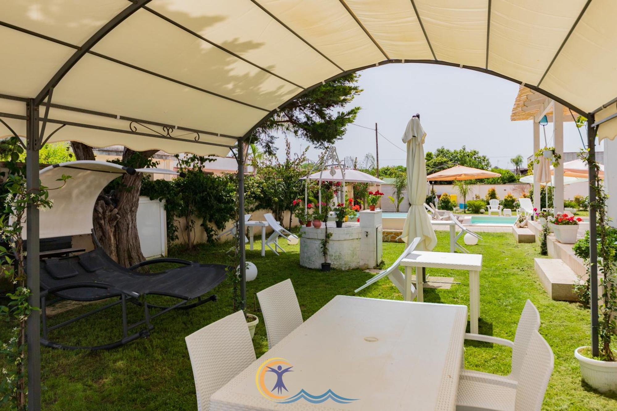 Villa Leonardo San Foca - Room, Pool & Restaurant Exteriér fotografie