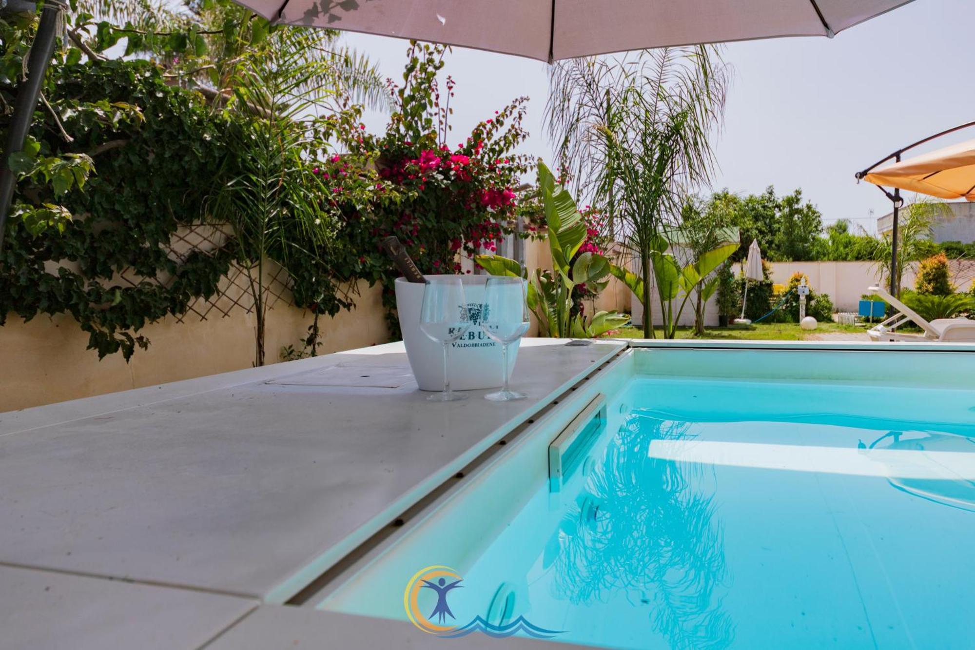Villa Leonardo San Foca - Room, Pool & Restaurant Exteriér fotografie